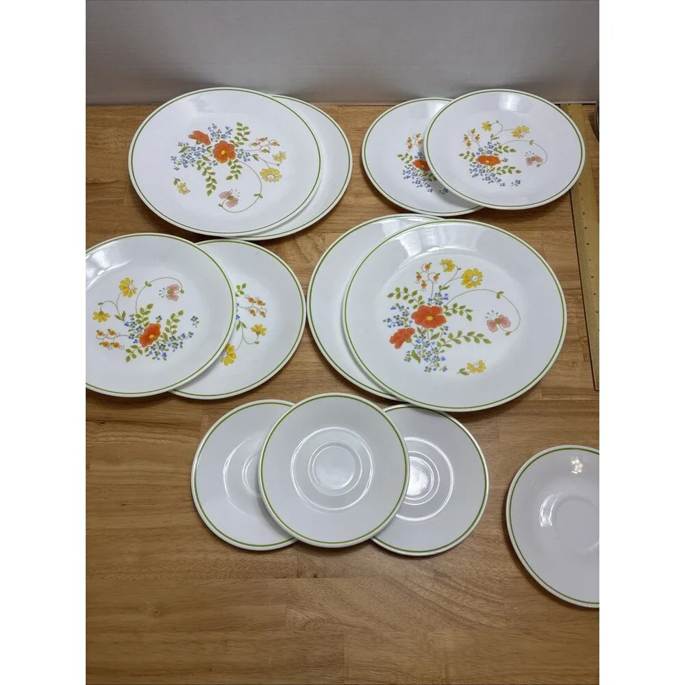 Corelle 12 pieces
